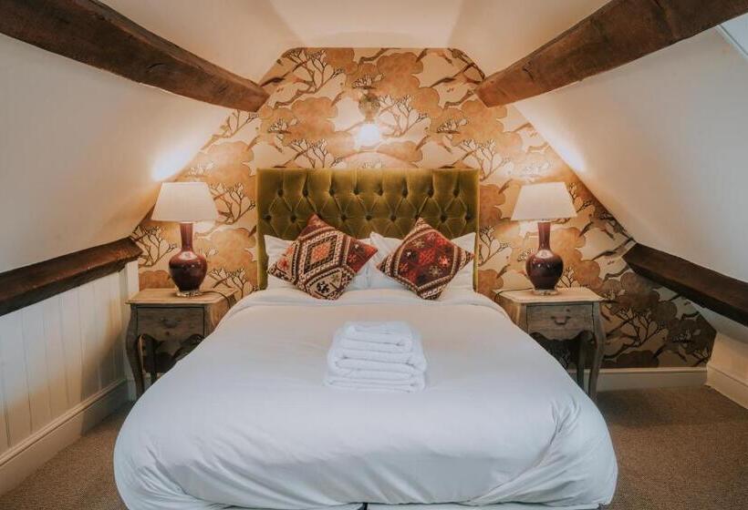 فندق The Falkland Arms