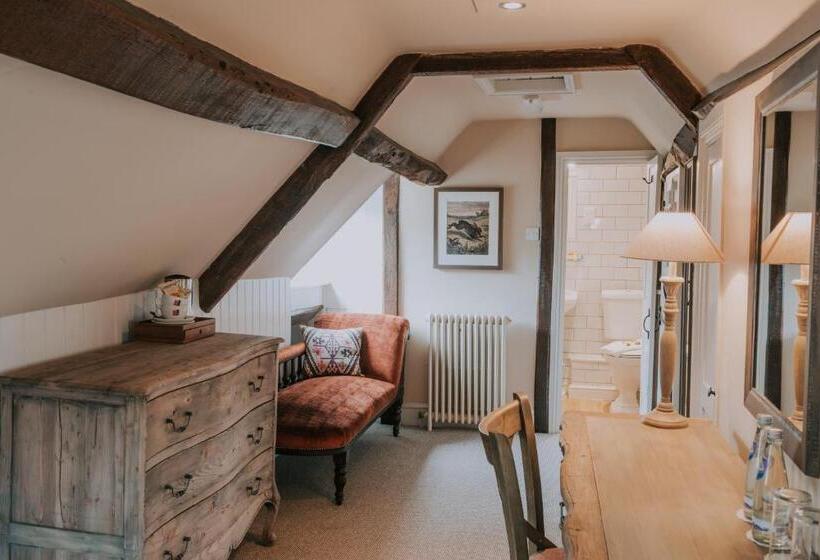 فندق The Falkland Arms