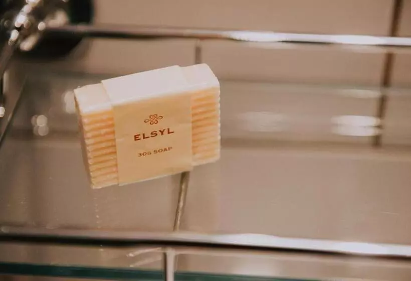 Hotel The Falkland Arms