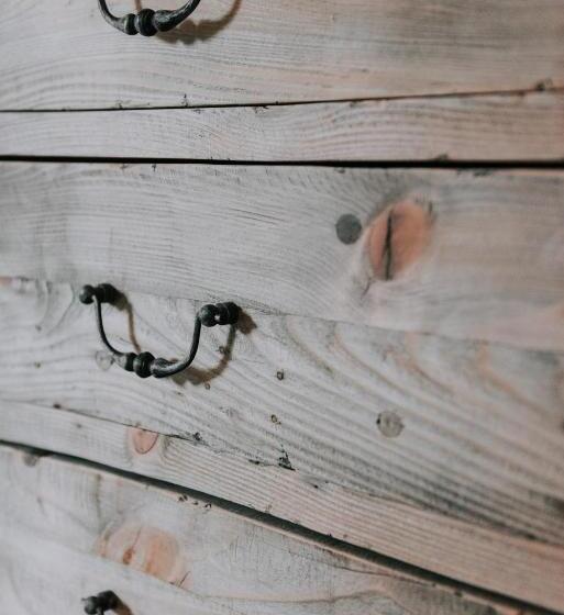 فندق The Falkland Arms