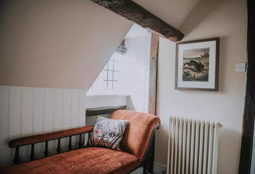 Hotel The Falkland Arms