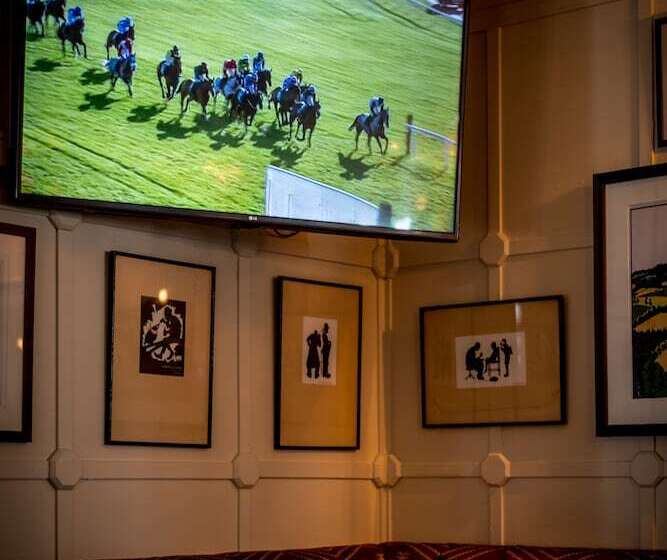 فندق The Queen S Arms