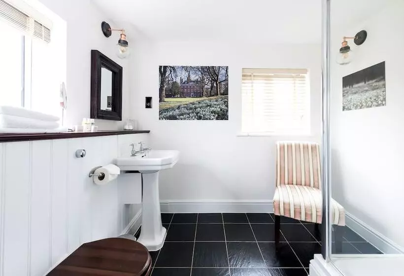 호텔 The Queen S Arms