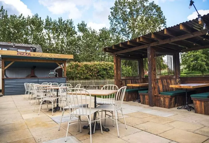 호텔 The Queen S Arms