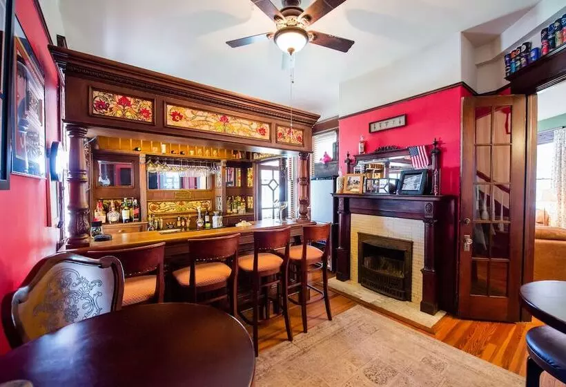 Hoyt House Luxury Bed & Breakfast