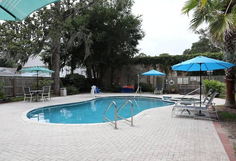 Hoyt House Luxury Bed & Breakfast