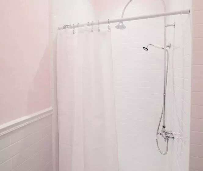 Hoyt House Luxury Bed & Breakfast