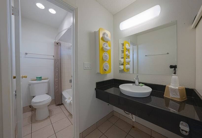 Motel 6saint Helens, Or