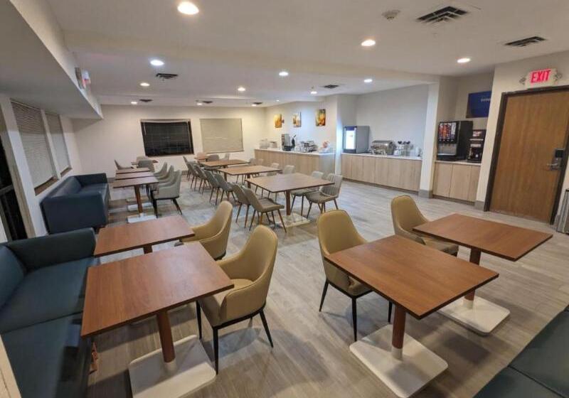 מוטל Comfort Inn & Suites Weston   Wausau