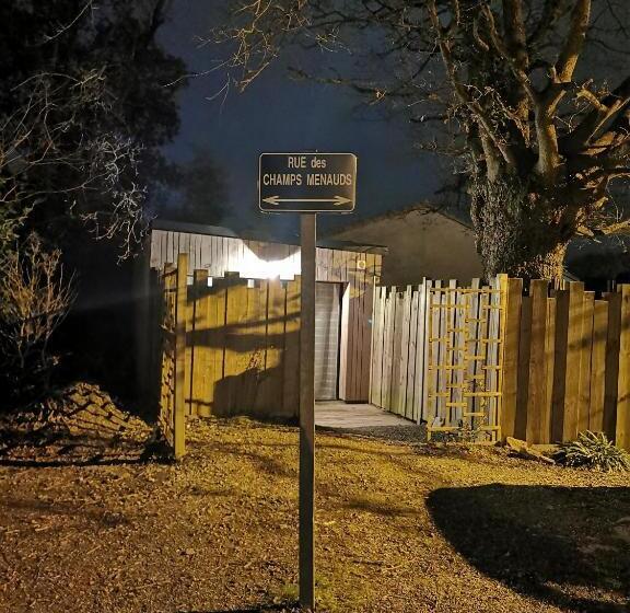 Bed and Breakfast Au Poème Du Chêne, Logement Indépendant, Intimité, Arrivée Autonome