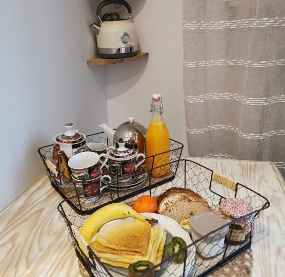 Bed and Breakfast Au Poème Du Chêne, Logement Indépendant, Intimité, Arrivée Autonome