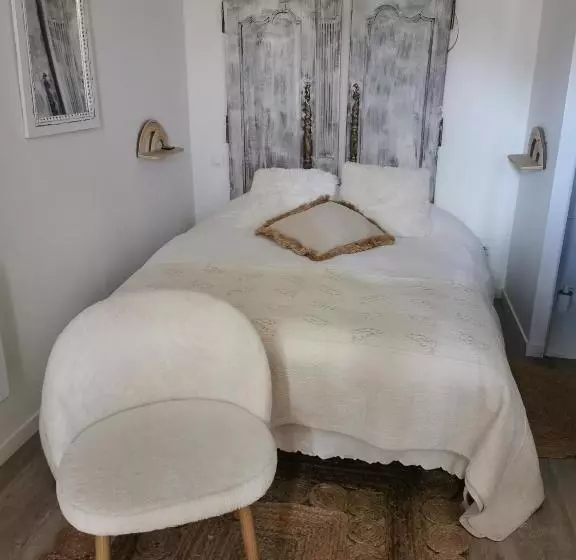 Aamiaismajoitus (B&B) Au Poème Du Chêne, Logement Indépendant, Intimité, Arrivée Autonome