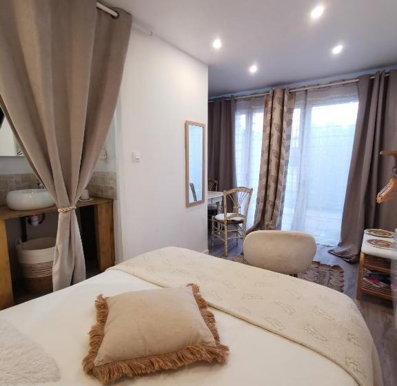 Bed and Breakfast Au Poème Du Chêne, Logement Indépendant, Intimité, Arrivée Autonome