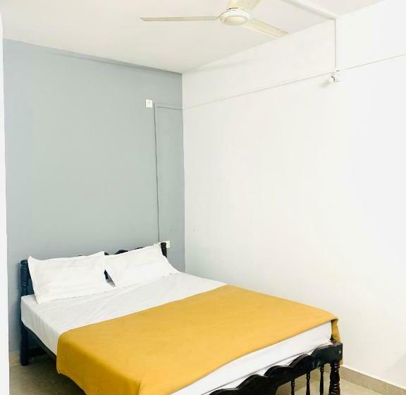 مبيت وإفطار Blueline Holiday Homes