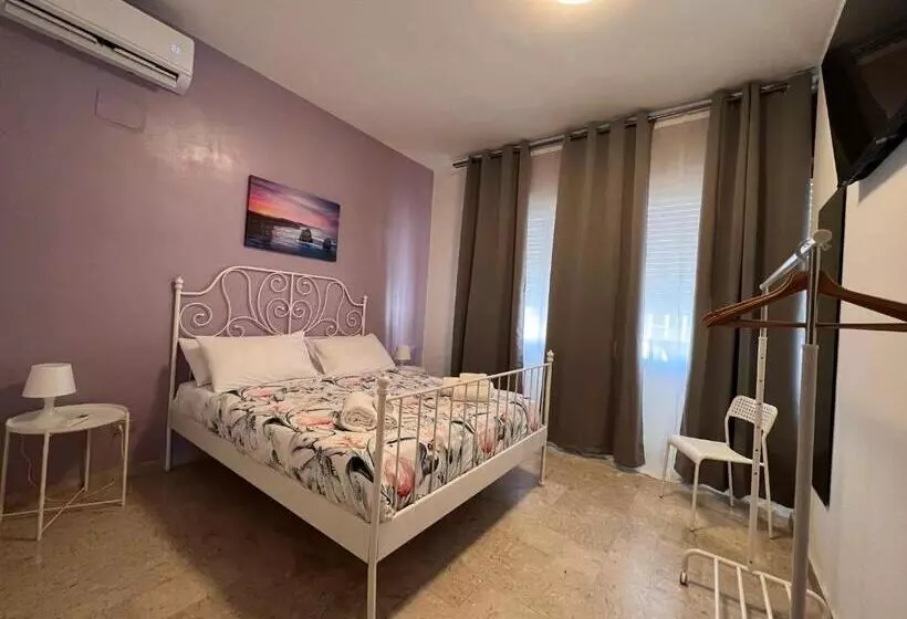 تختخواب و صبحانه Villa Come A Casa Tua