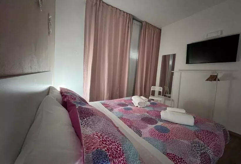 تختخواب و صبحانه Villa Come A Casa Tua