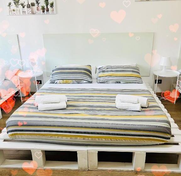 تختخواب و صبحانه Villa Come A Casa Tua