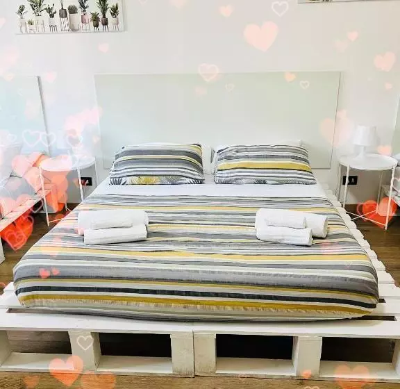 تختخواب و صبحانه Villa Come A Casa Tua