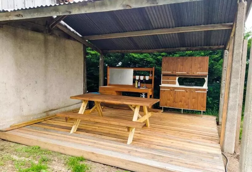 Aamiaismajoitus (B&B) Gîte Les Grandes Menières Proche Du Pal