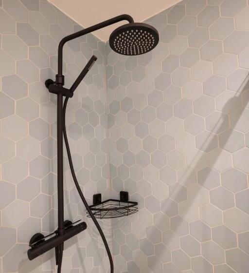 Four Star Apartments   Badhuisstraat 6