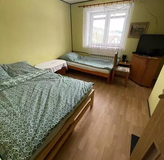 ホテル Agroturystyka Pensjonat Paula