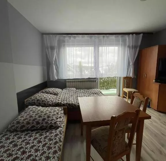 ホテル Agroturystyka Pensjonat Paula