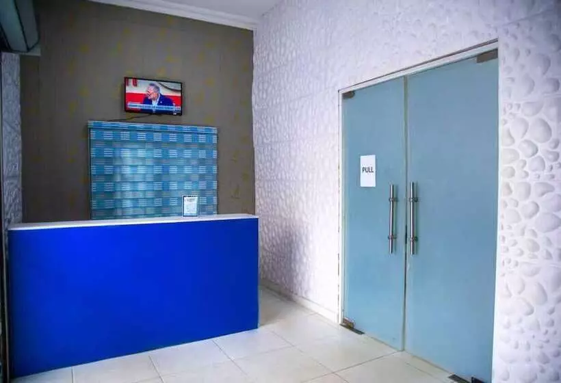 Blumerrit Hotel & Suites