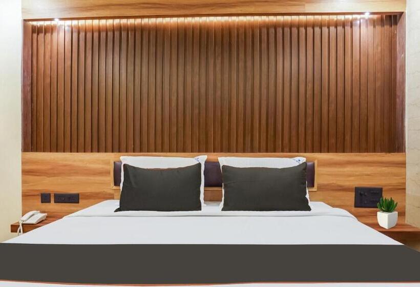 Hotel Super Collection O Keys Elite