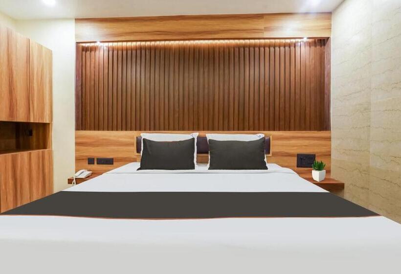 Hotel Super Collection O Keys Elite