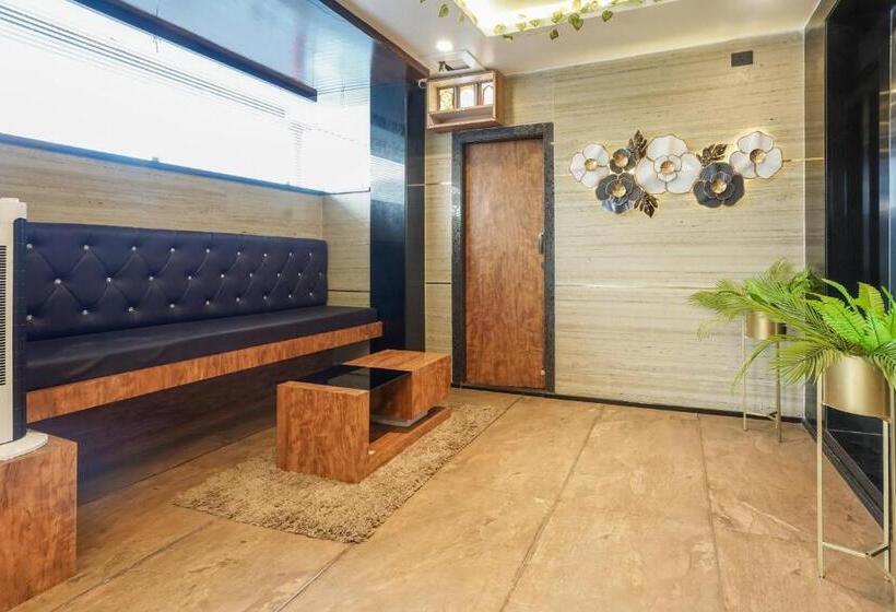 Hotel Super Collection O Keys Elite