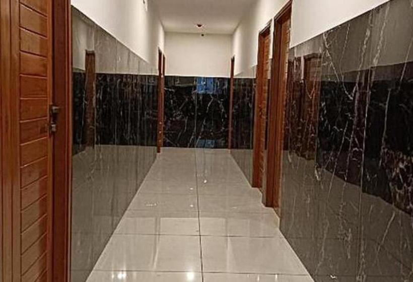 هتل کپسول Fabhotel Prime Lotus