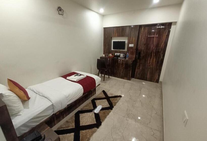 בית מלון כפרי New Srs