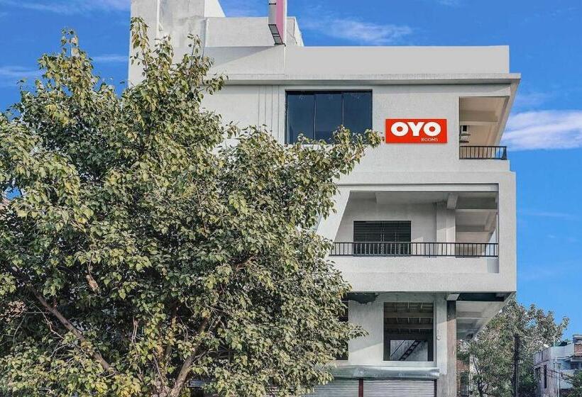 هتل O White Villa