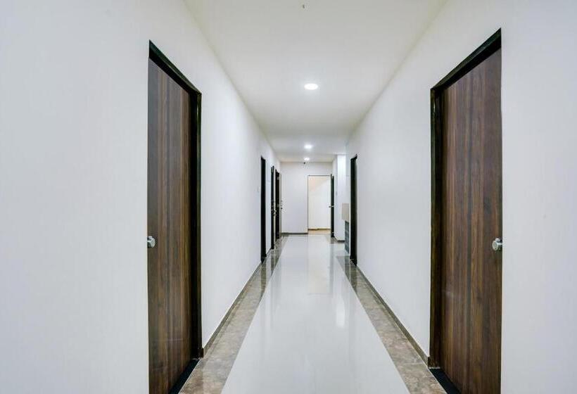 هتل O White Villa