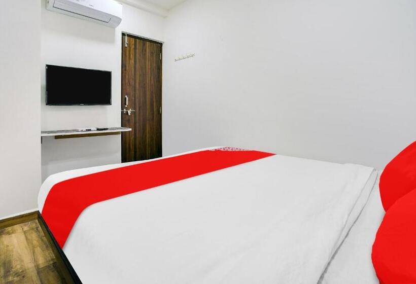 هتل O White Villa