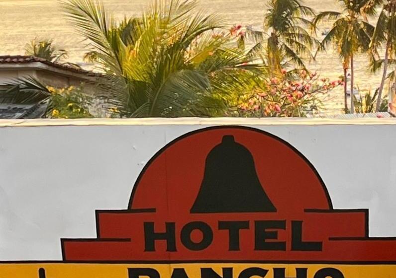فندق Rancho Escondito