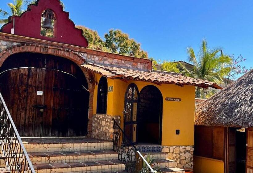 فندق Rancho Escondito