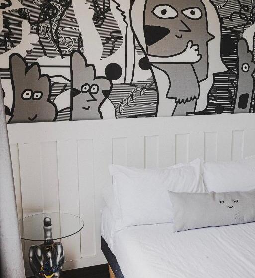 هتل Velero Cavancha