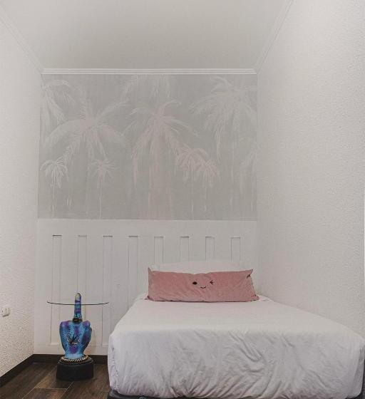 هتل Velero Cavancha