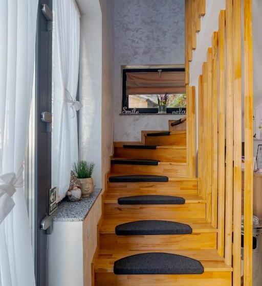 膳宿费 Casa Pe Vale