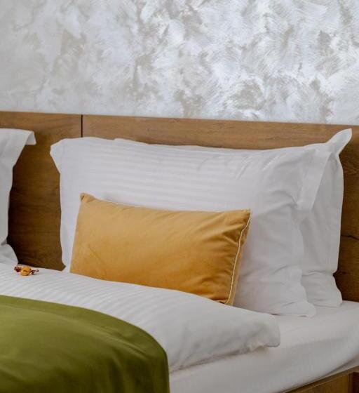 膳宿费 Casa Pe Vale