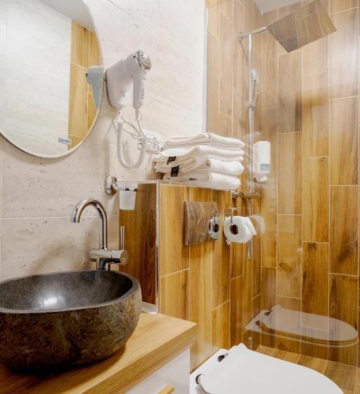 膳宿费 Casa Pe Vale