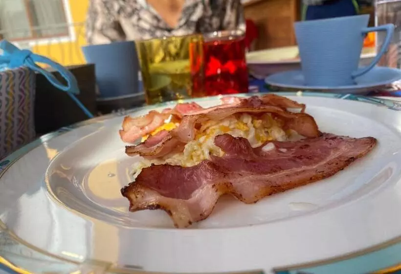 پانسیون Orietta Residencial