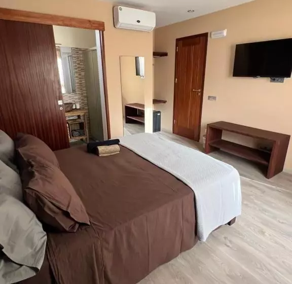 پانسیون Orietta Residencial