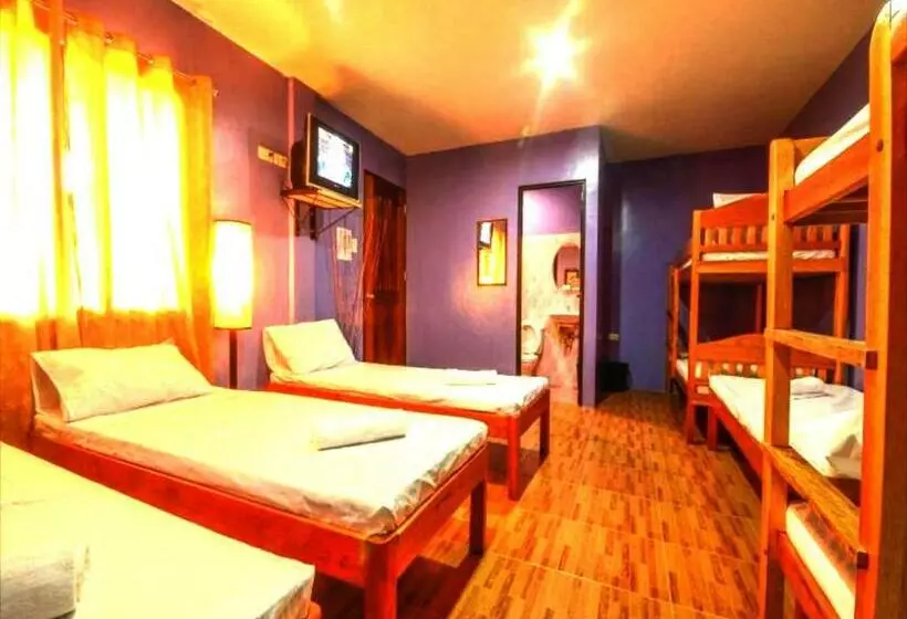 پانسیون Oyo 623 Totem Guesthouse