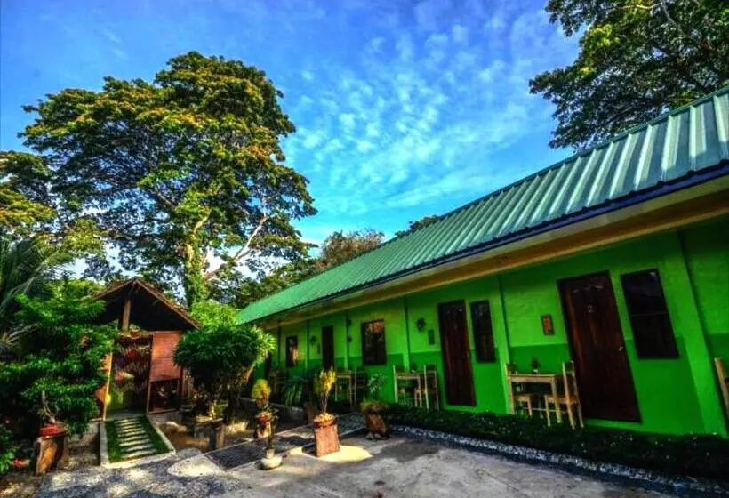 پانسیون Oyo 623 Totem Guesthouse