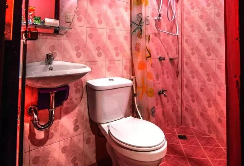 پانسیون Oyo 623 Totem Guesthouse