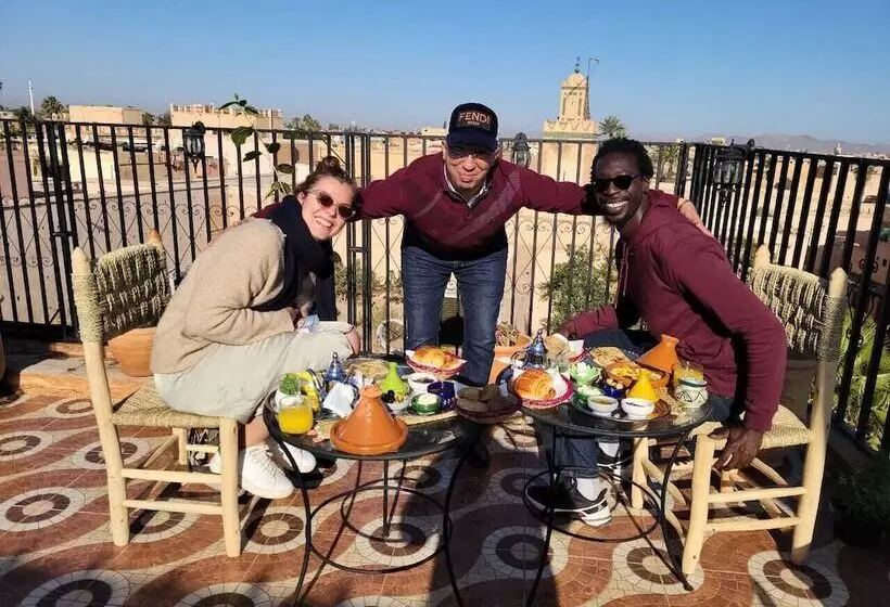 ペンション Riad Malayine