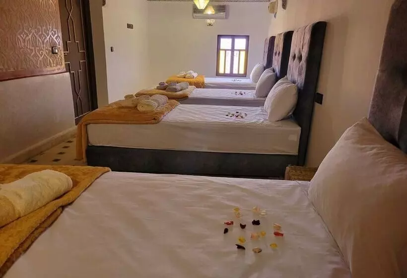 ペンション Riad Malayine