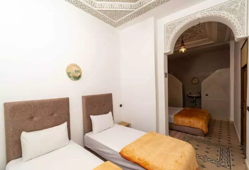 ペンション Riad Malayine